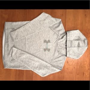 Under Armour Sweatshirt